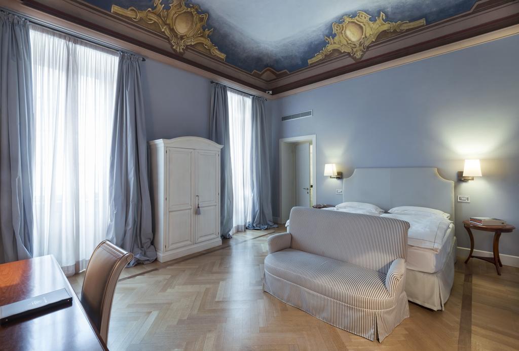 Grand Hotel Della Posta Sondrio Exterior photo