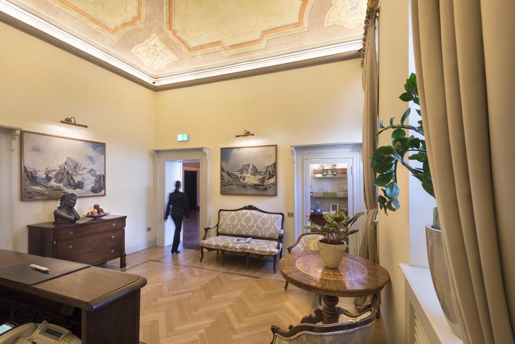 Grand Hotel Della Posta Sondrio Exterior photo